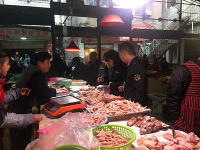 南充市高坪區食藥監局重拳出擊，開展肉類及食用農產品零售專項檢查，守護群眾“舌尖上的安全”